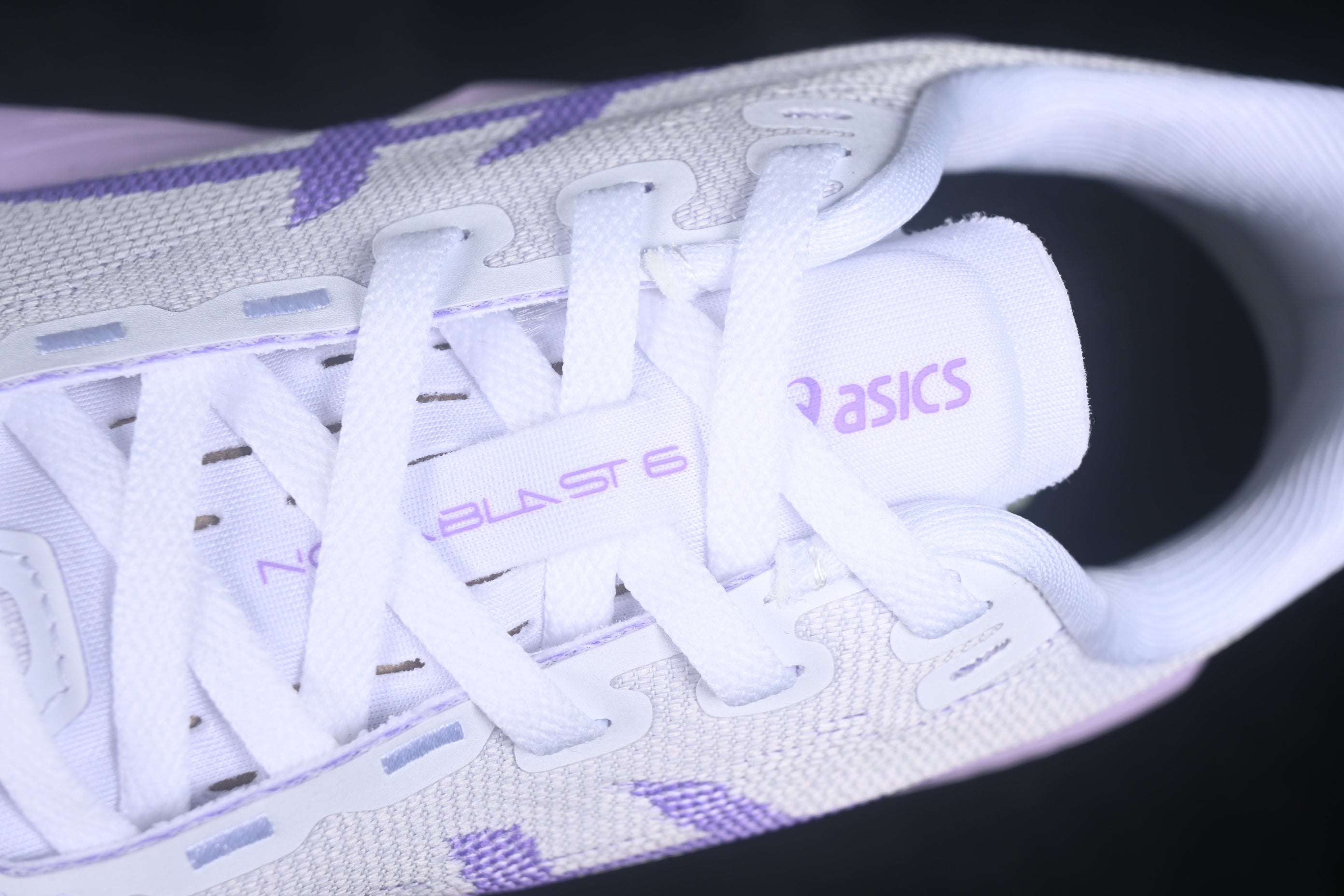 Asics Novablast 6