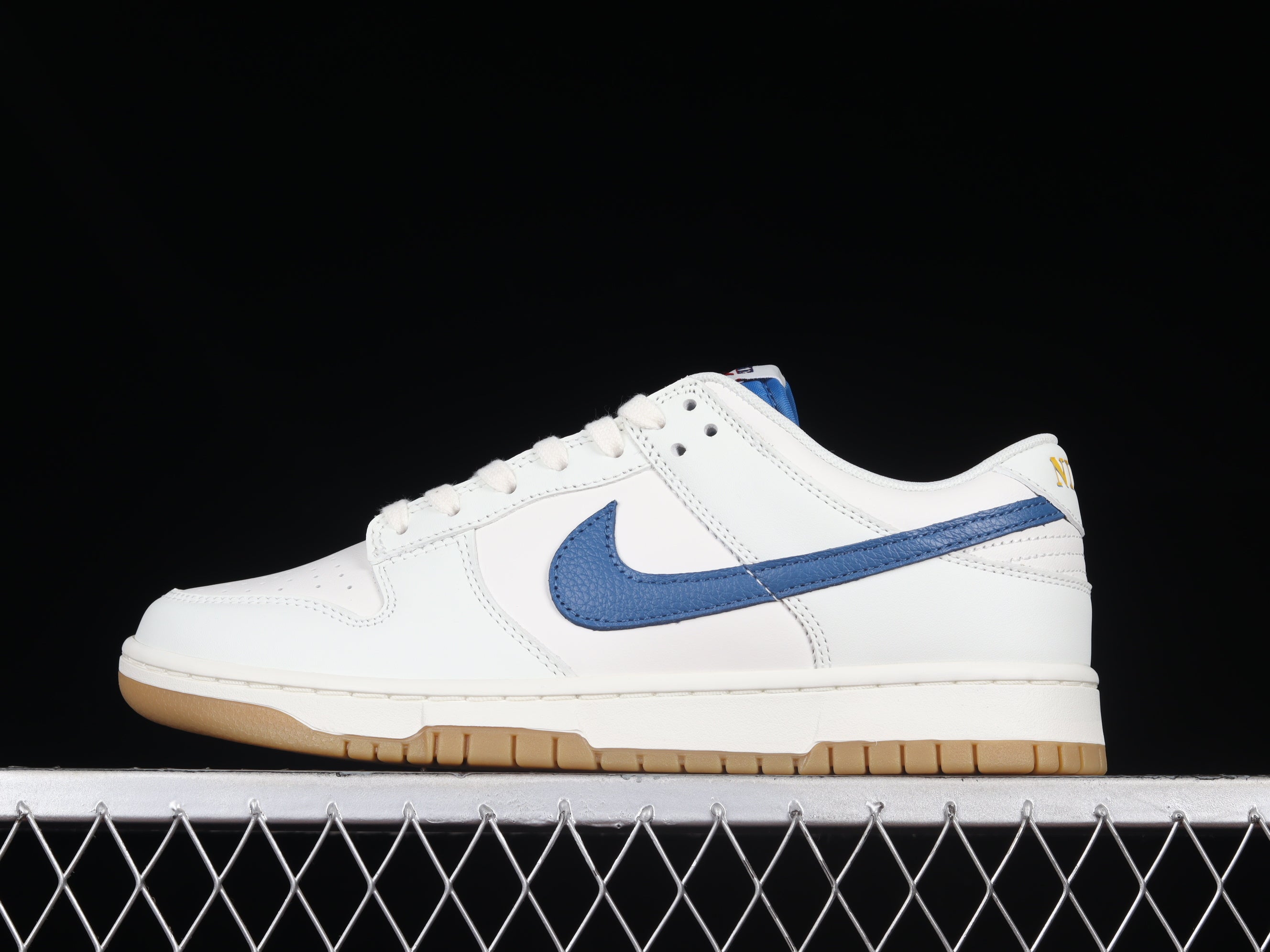 Nike Dunk Low SE "Sail/Dark Marina Blue"