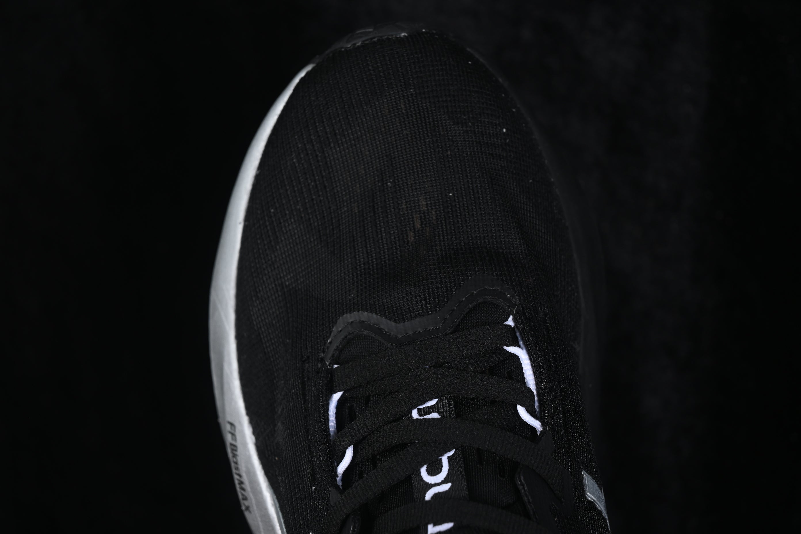 Asics Novablast 5