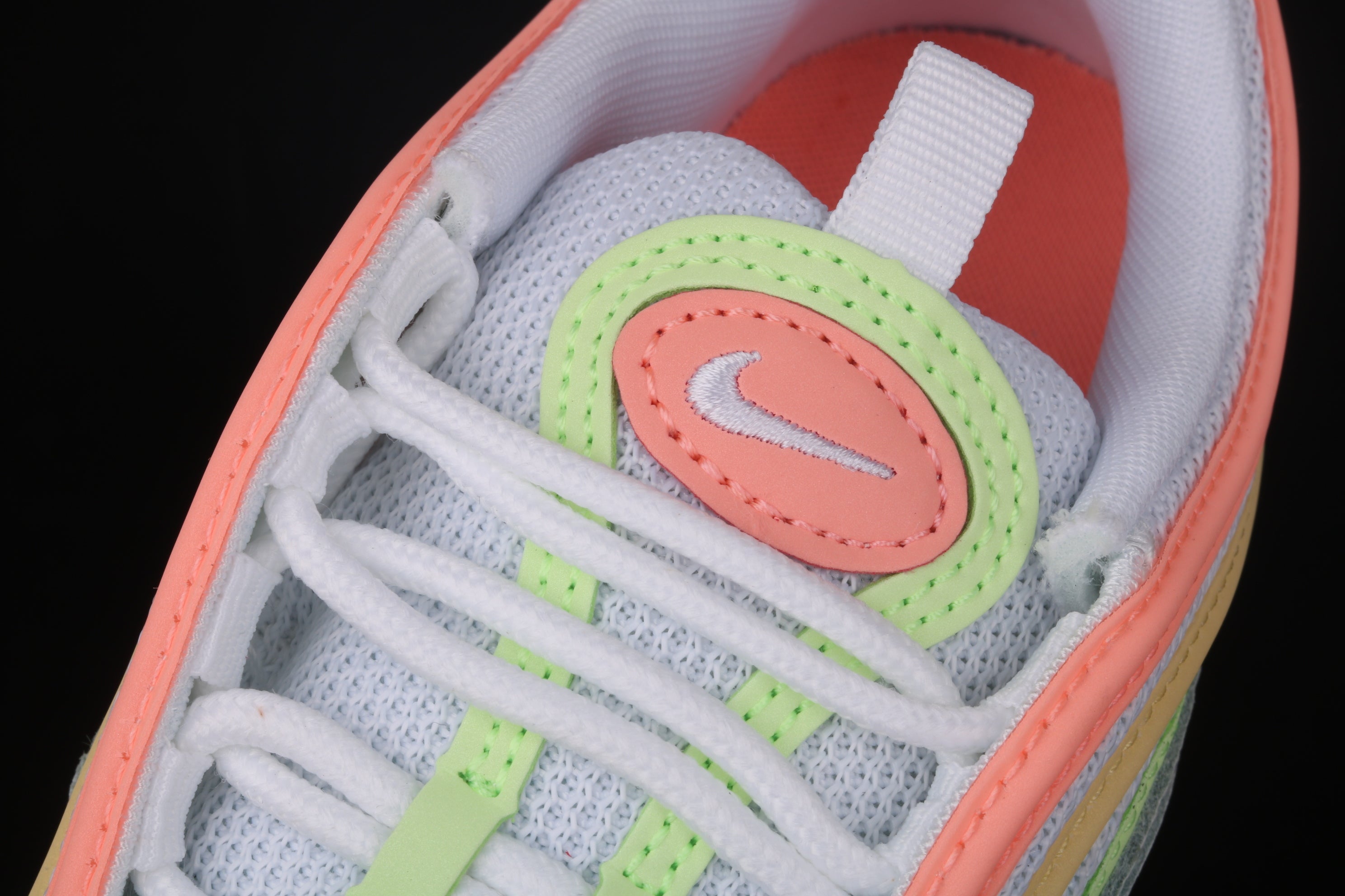 Nike W Air Max 97 ESS Melon Tint