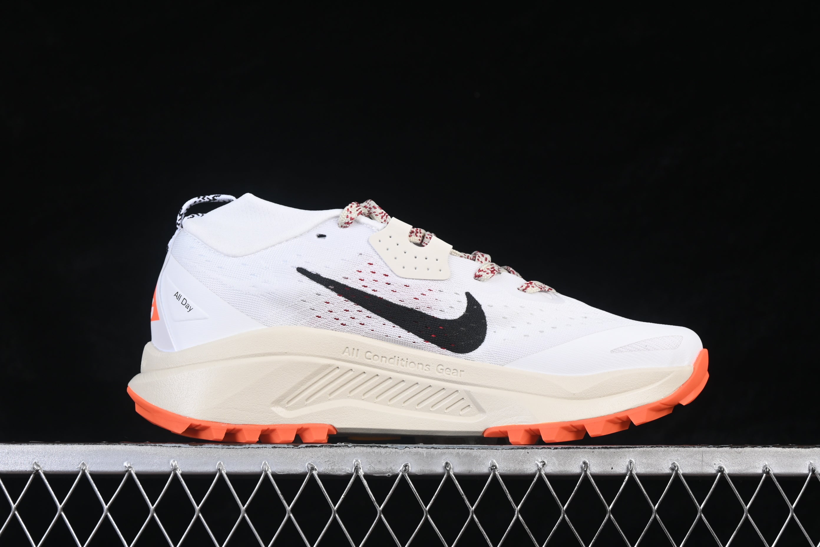 Nike ACG Zegama Trail