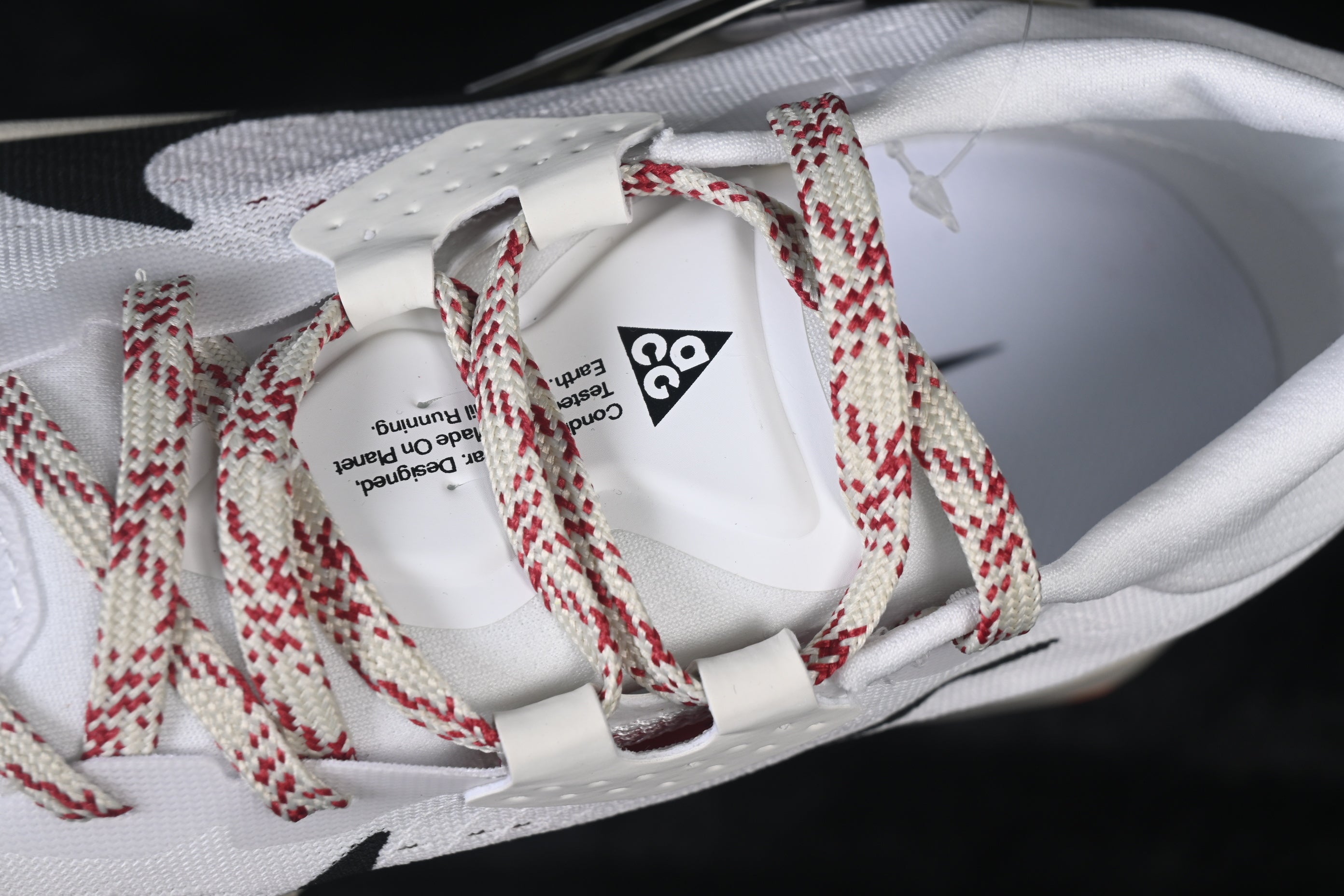 Nike ACG Zegama Trail