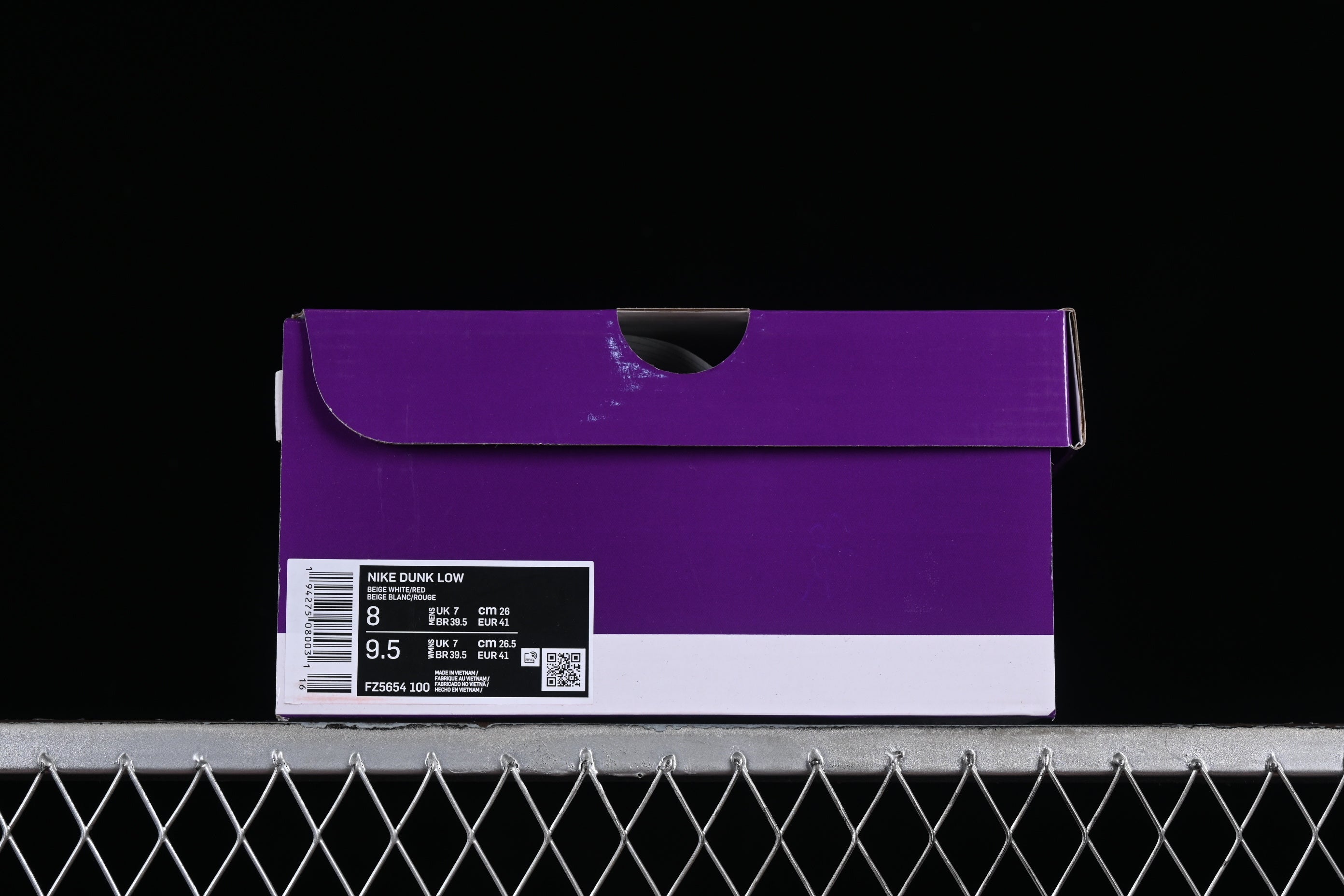 Nike Dunk Low "City of Love" Light Bone