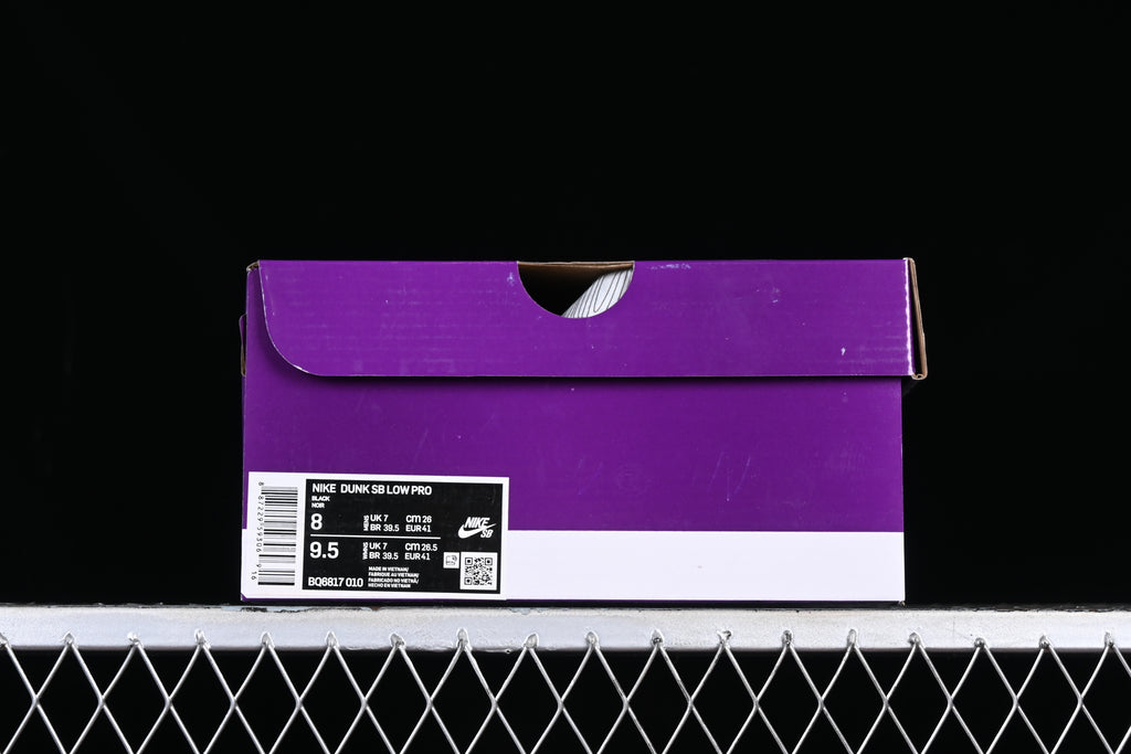Nike SB Dunk Low Pro "Black Gum"