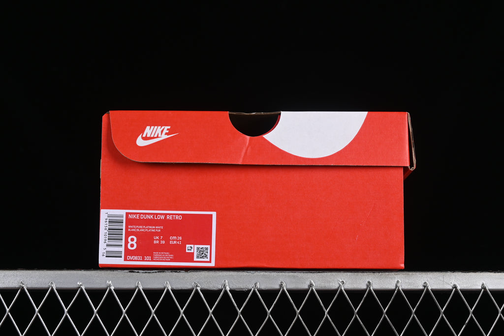 Nike Dunk Low Retro White Pure Platinum