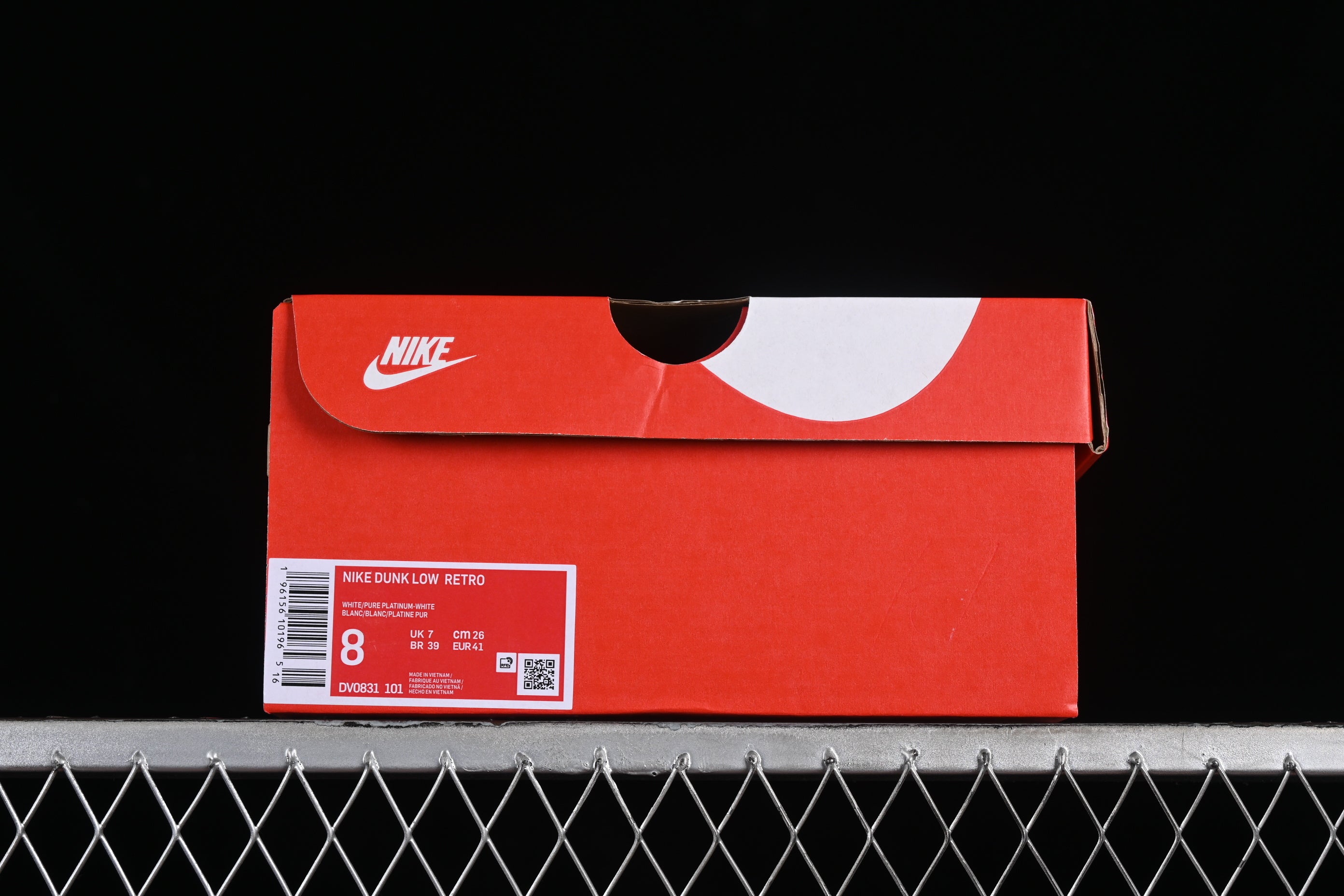 Nike Dunk Low Retro White Pure Platinum
