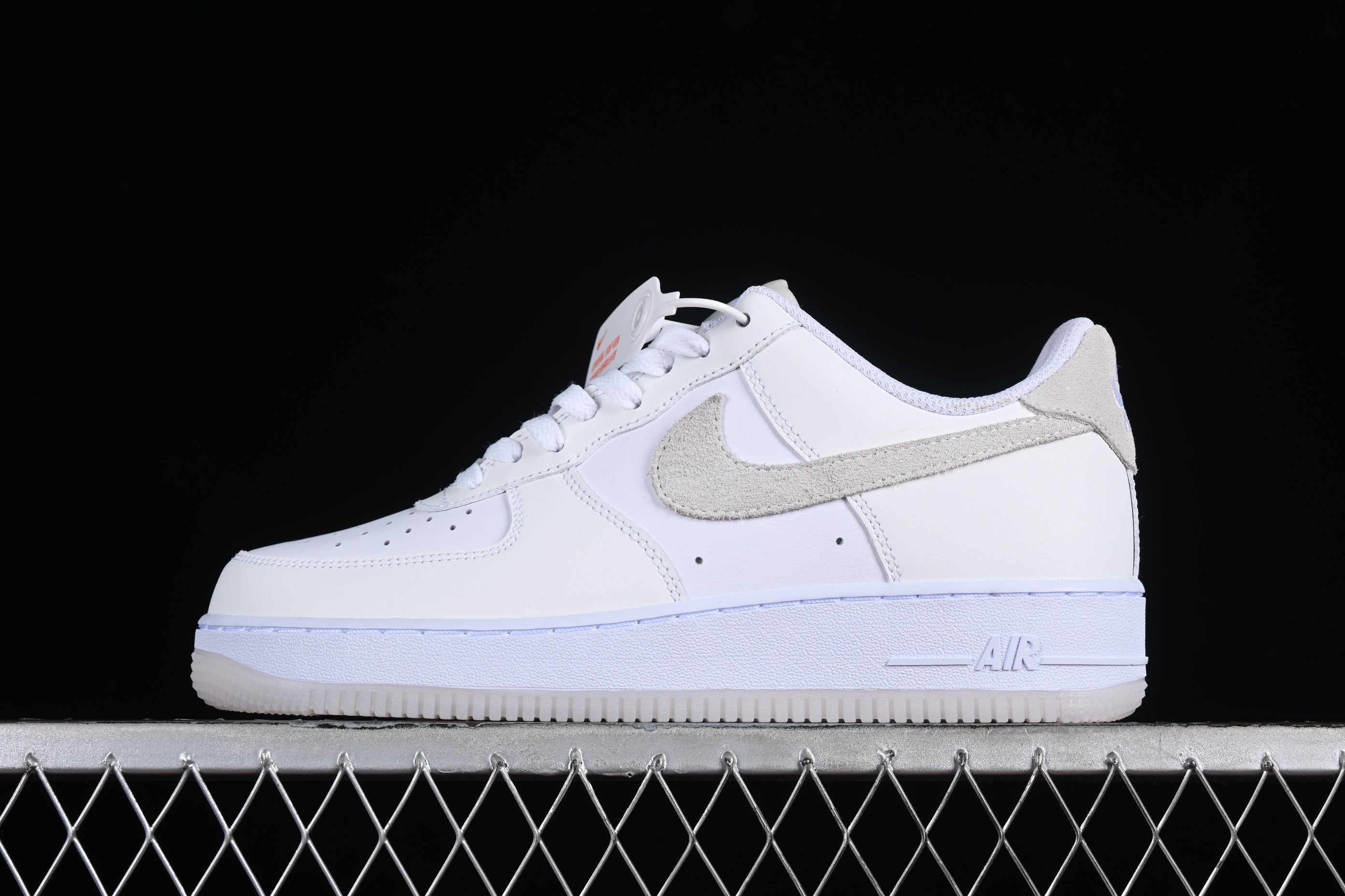 Nike Air Force 1'07 Low - Off White/Bege