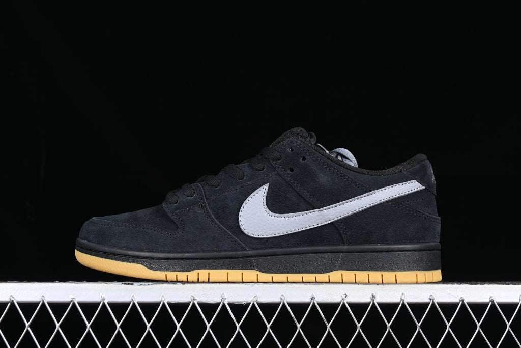 Nike SB Dunk Low Pro "Black Gum"