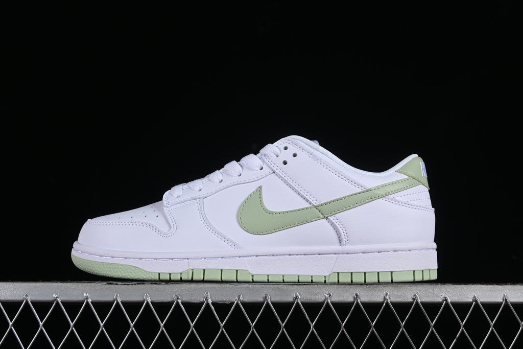 Nike Dunk Low Retro "Honeydew"