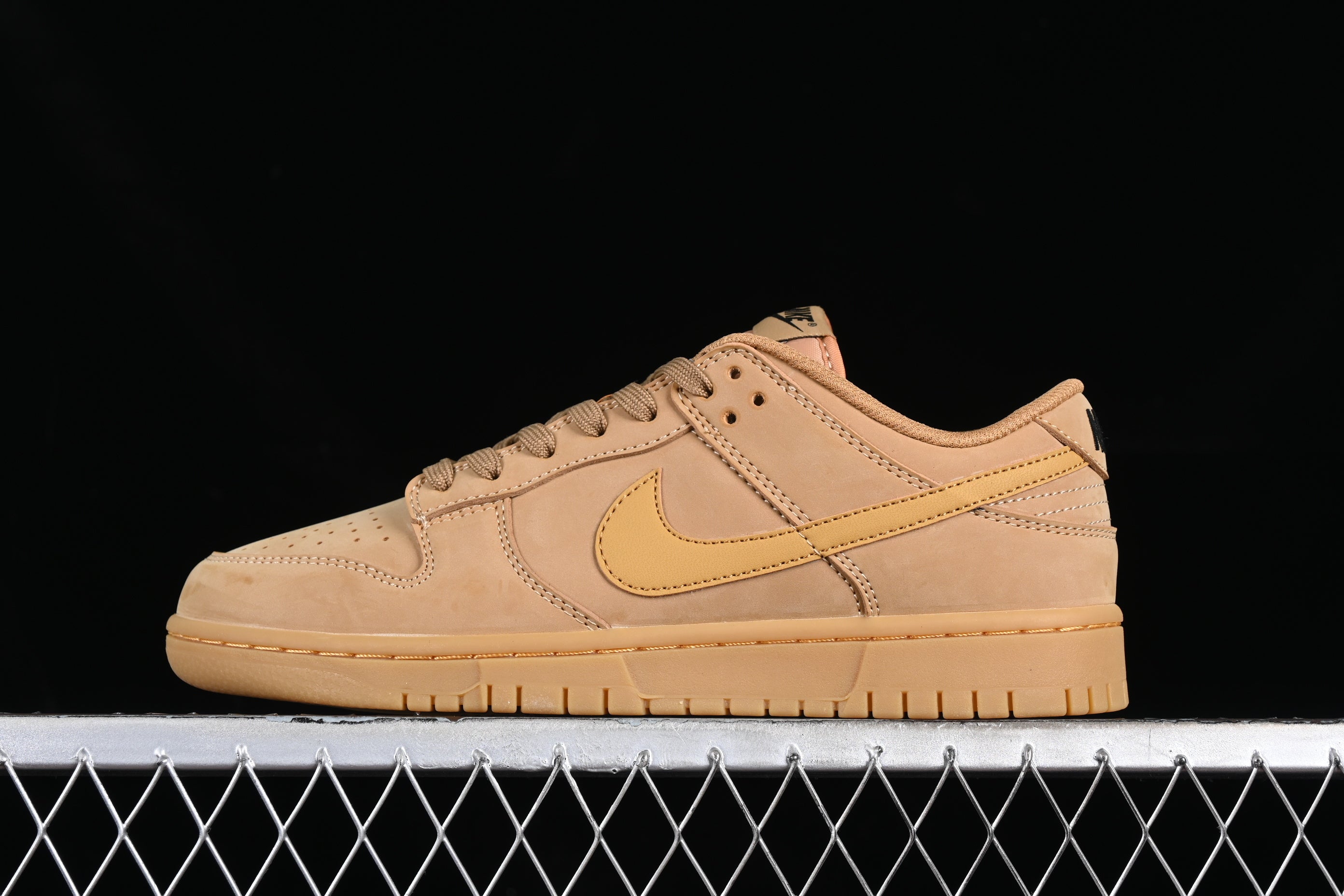 Nike Dunk Low "Wheat"