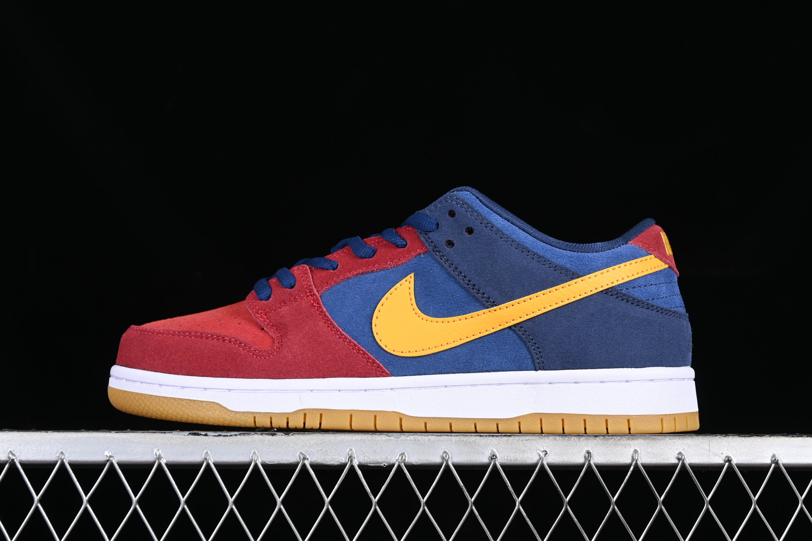 Nike SB Dunk Low Pro PRM "Barcelona"