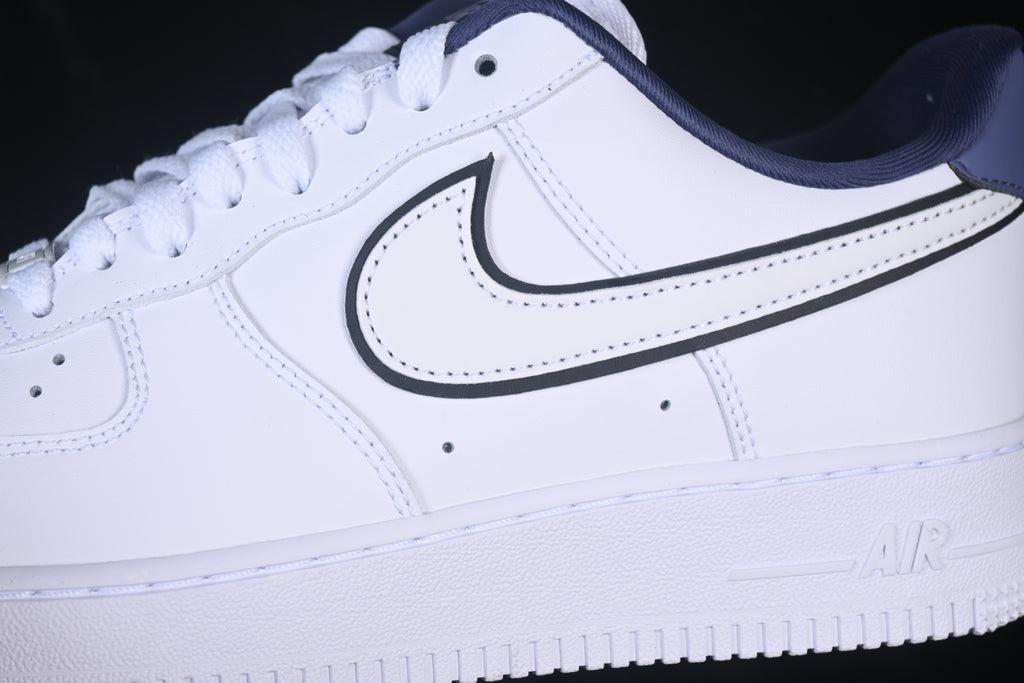 Nike W. Air Force 1'07 Low - Branco/Midnight Navy