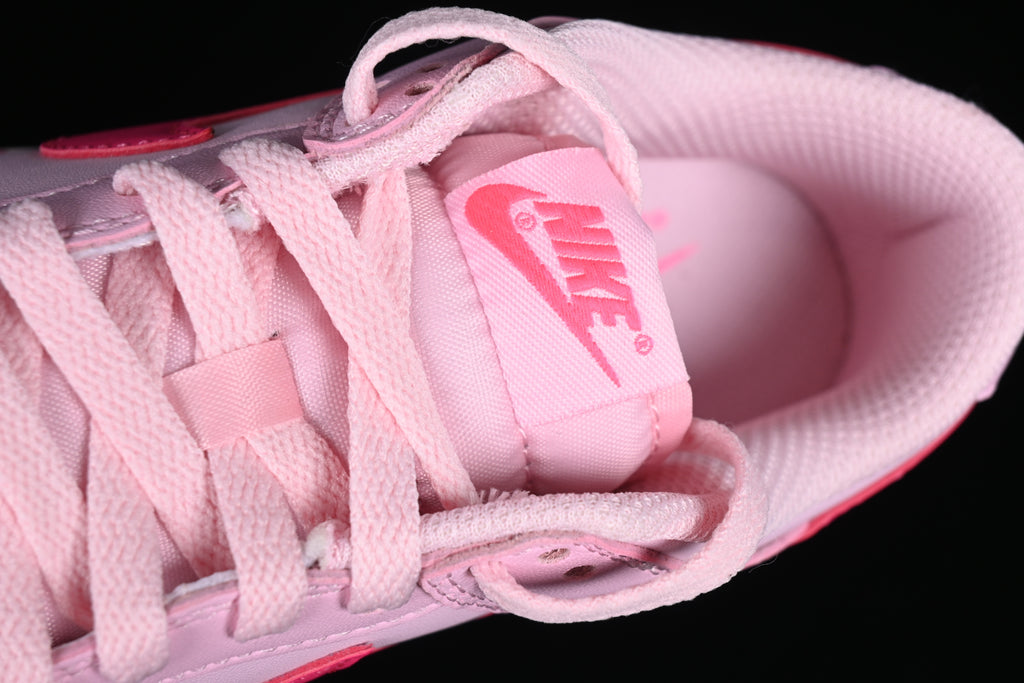 Nike Dunk Low GS Triple Pink (Barbie)