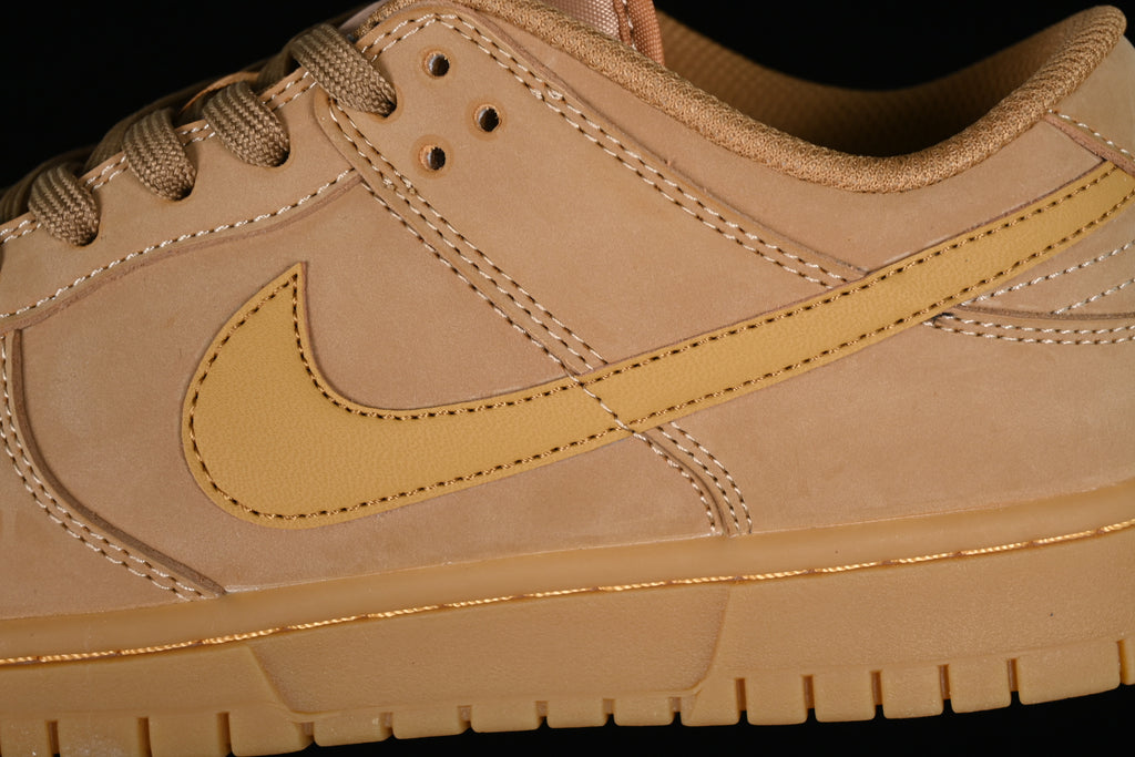 Nike Dunk Low "Wheat"