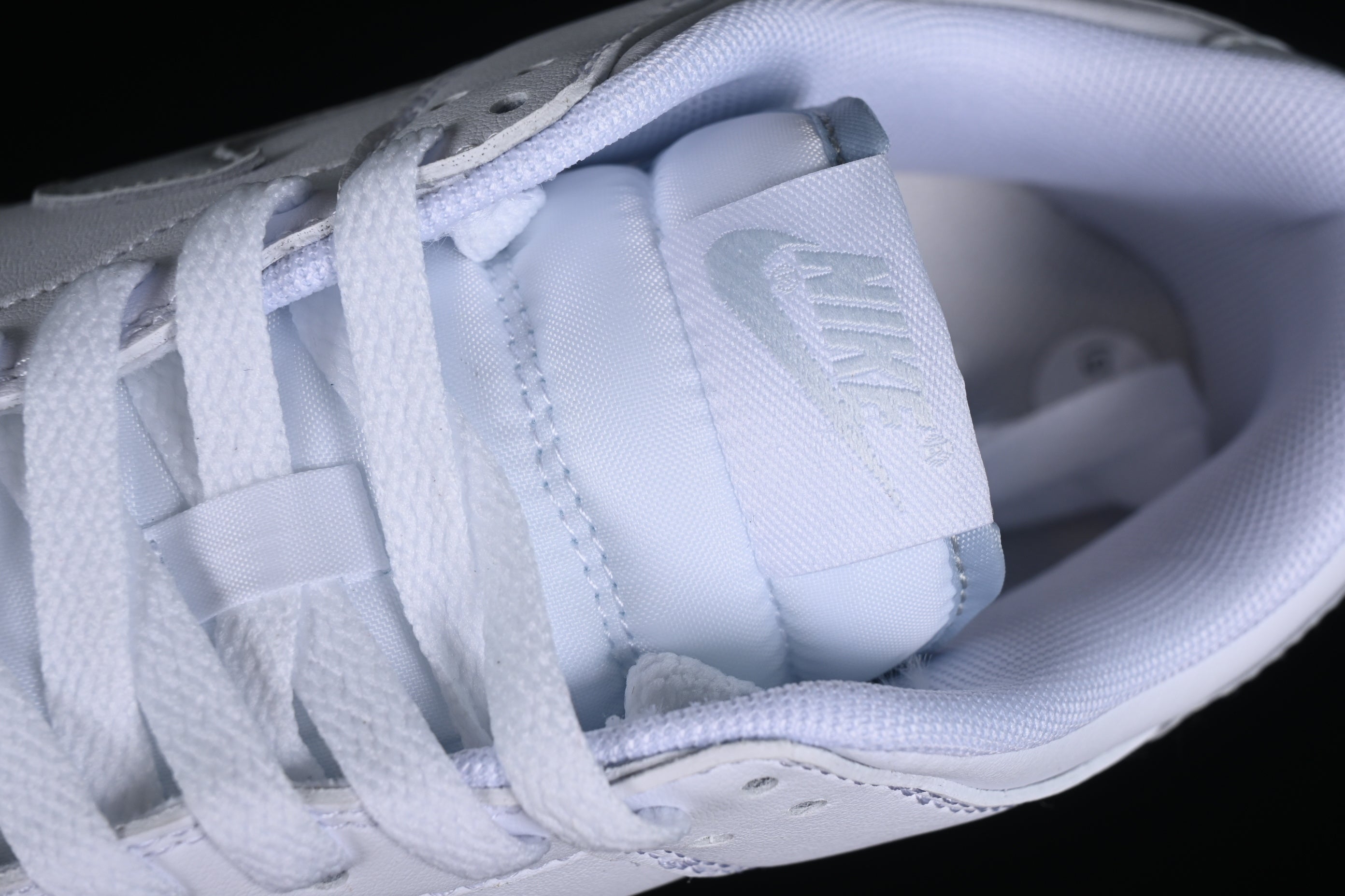Nike Dunk Low Retro White Pure Platinum