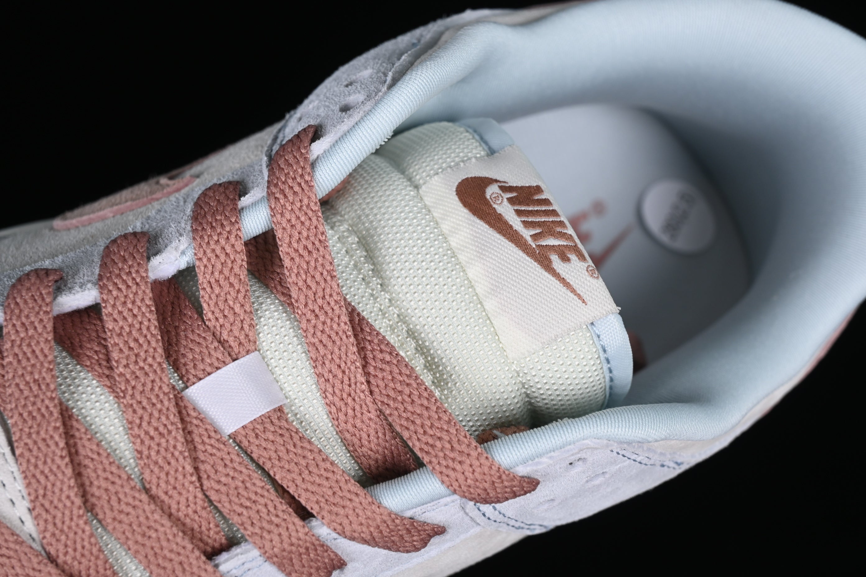 Nike Dunk Low Retro PRM "Fossil Rose"