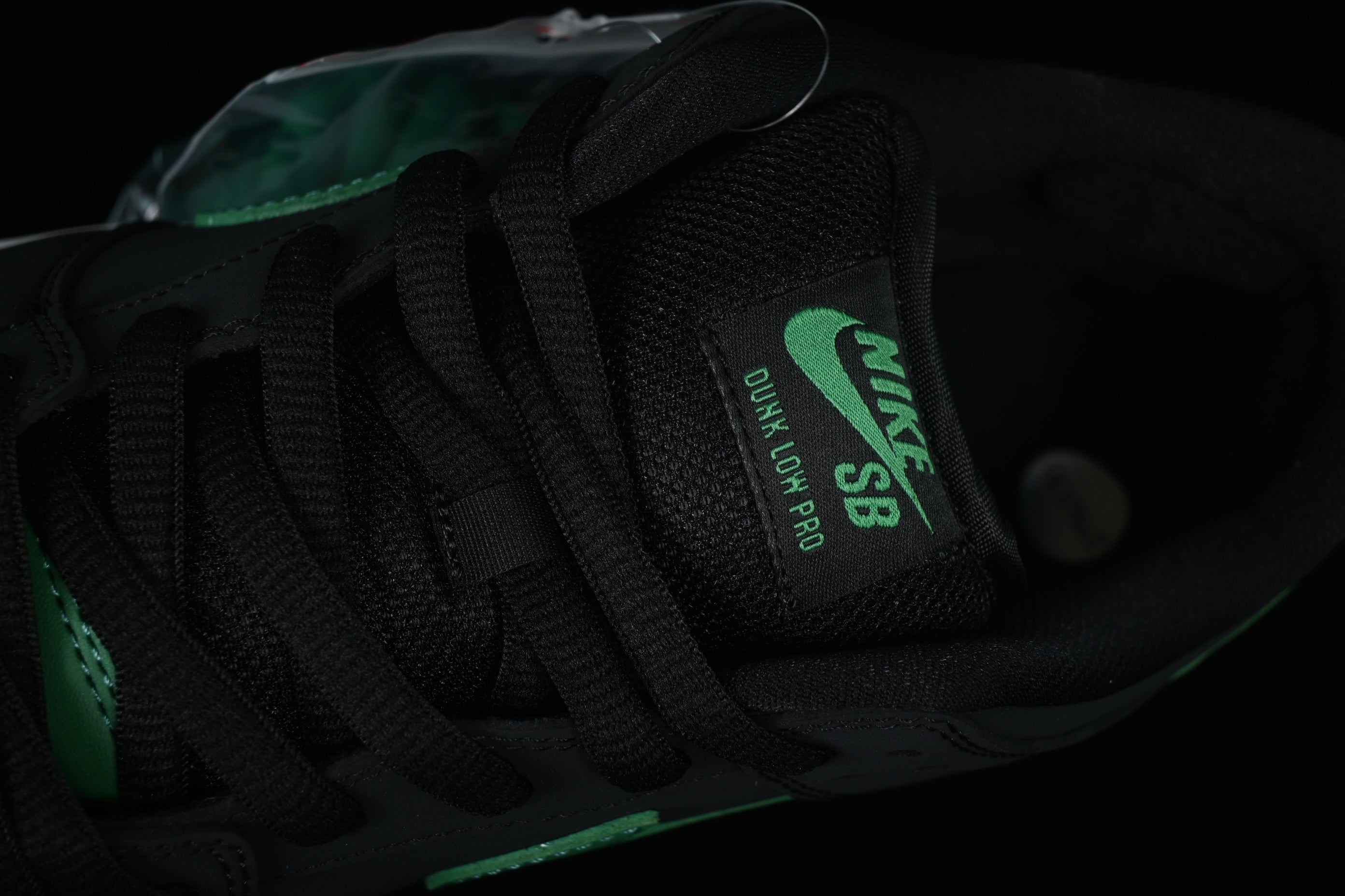 Nike SB Dunk Low Pro "Pine Green"