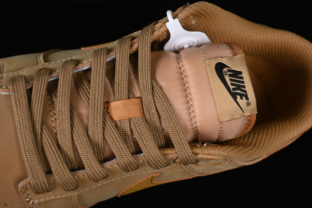 Nike Dunk Low "Wheat"