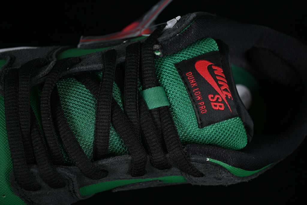 Nike Dunk Low Premium SB "J-Pack Pine Green"
