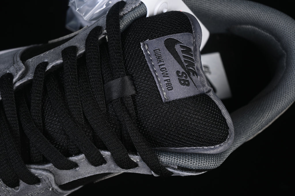 Nike SB Dunk Low Pro "Shadow"