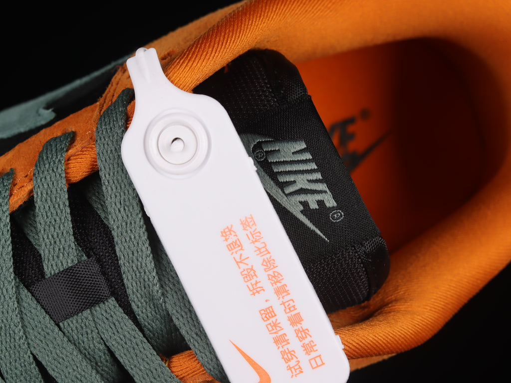 Nike Dunk Low SP "Ceramic"