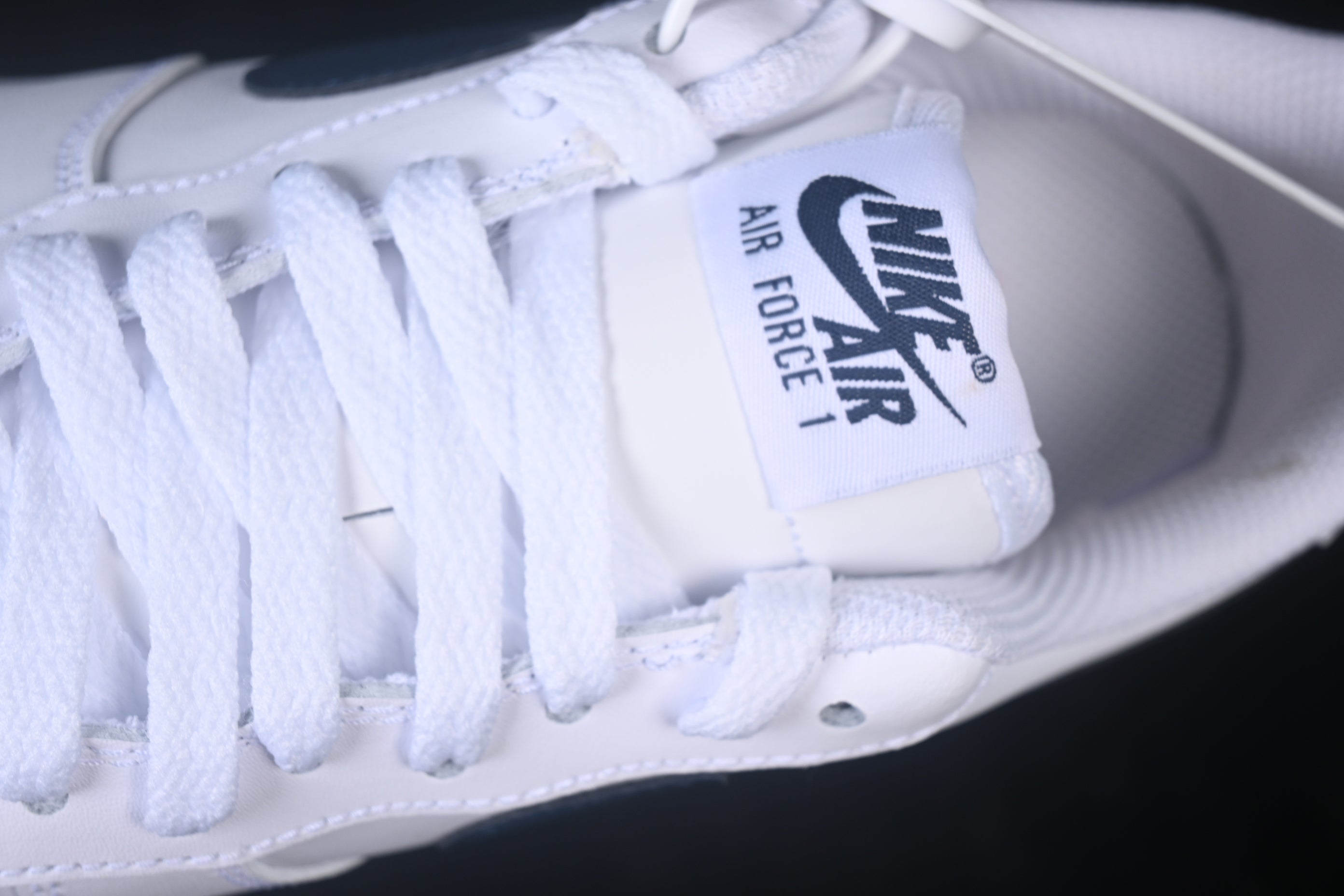 Nike Air Force 1'07 Low - White/Deep Royal Blue