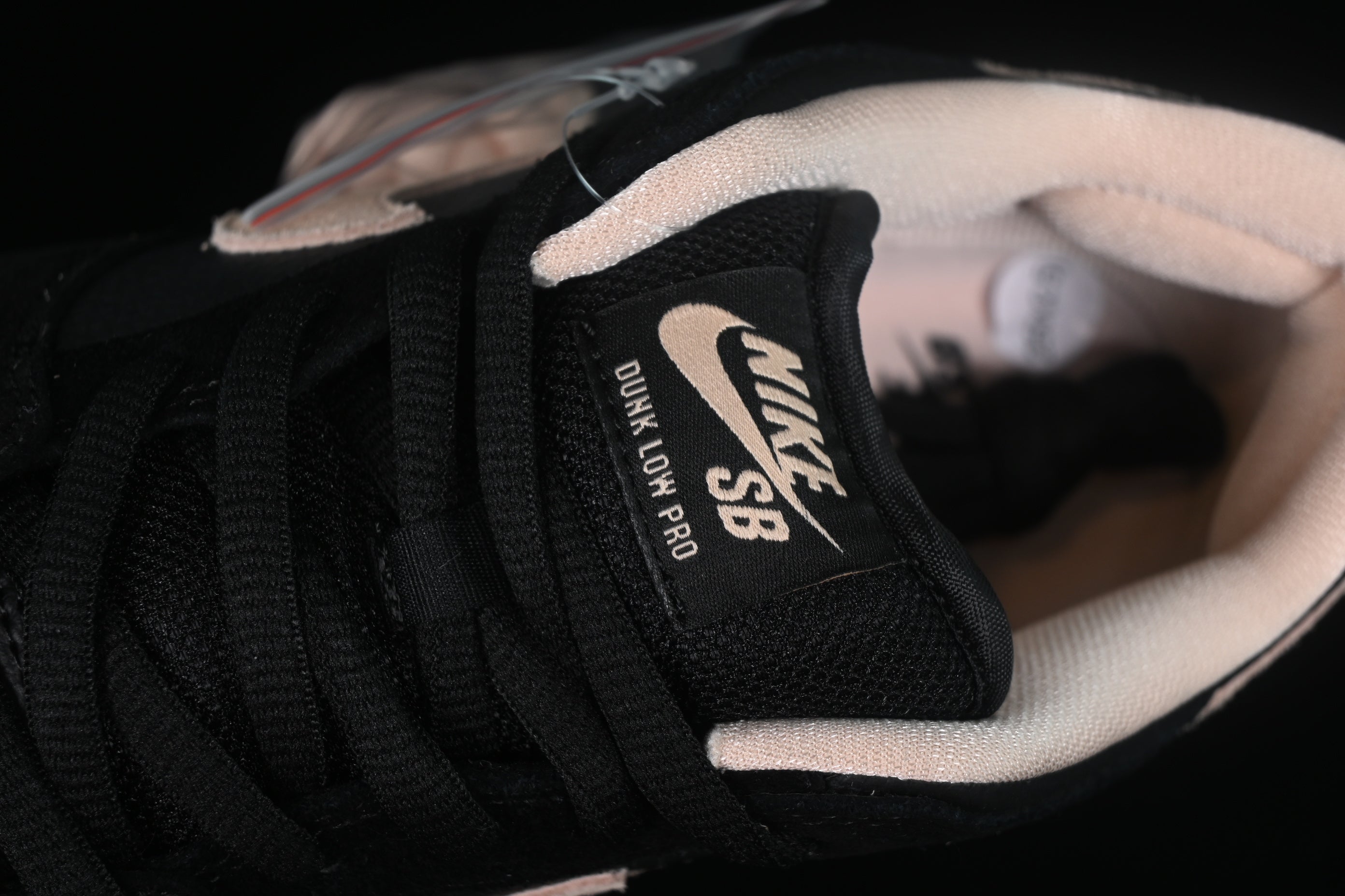 Nike SB Dunk Low Pro "Washed Coral"