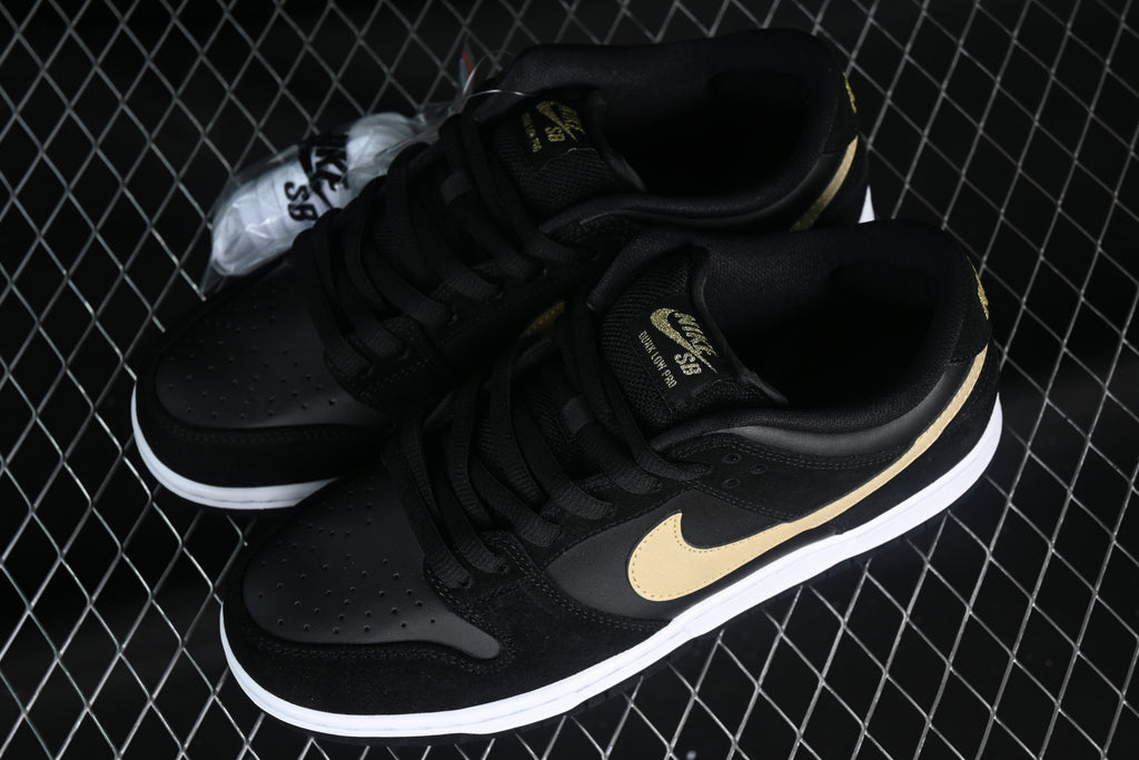 Nike SB Dunk Low Pro "Black Gold"