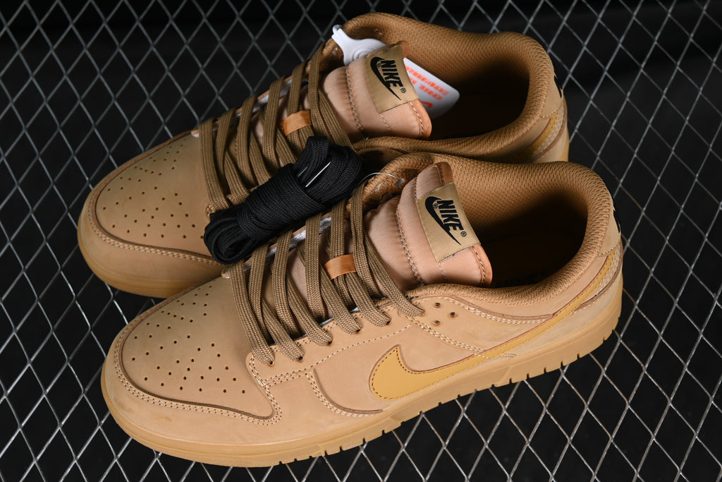 Nike Dunk Low "Wheat"