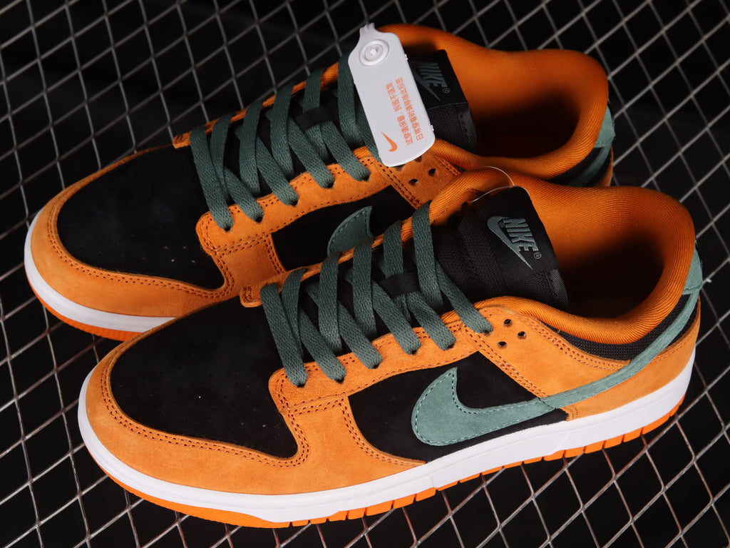 Nike Dunk Low SP "Ceramic"