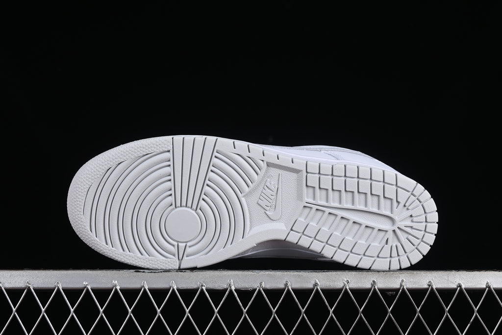 Nike Dunk Low Retro White Pure Platinum