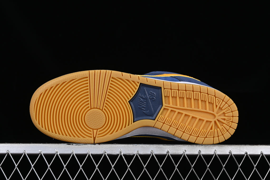 Nike SB Dunk Low Pro PRM "Barcelona"