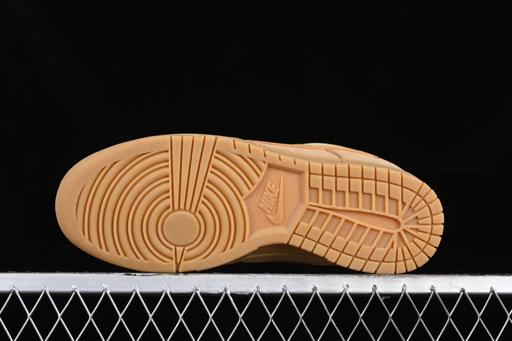 Nike Dunk Low "Wheat"