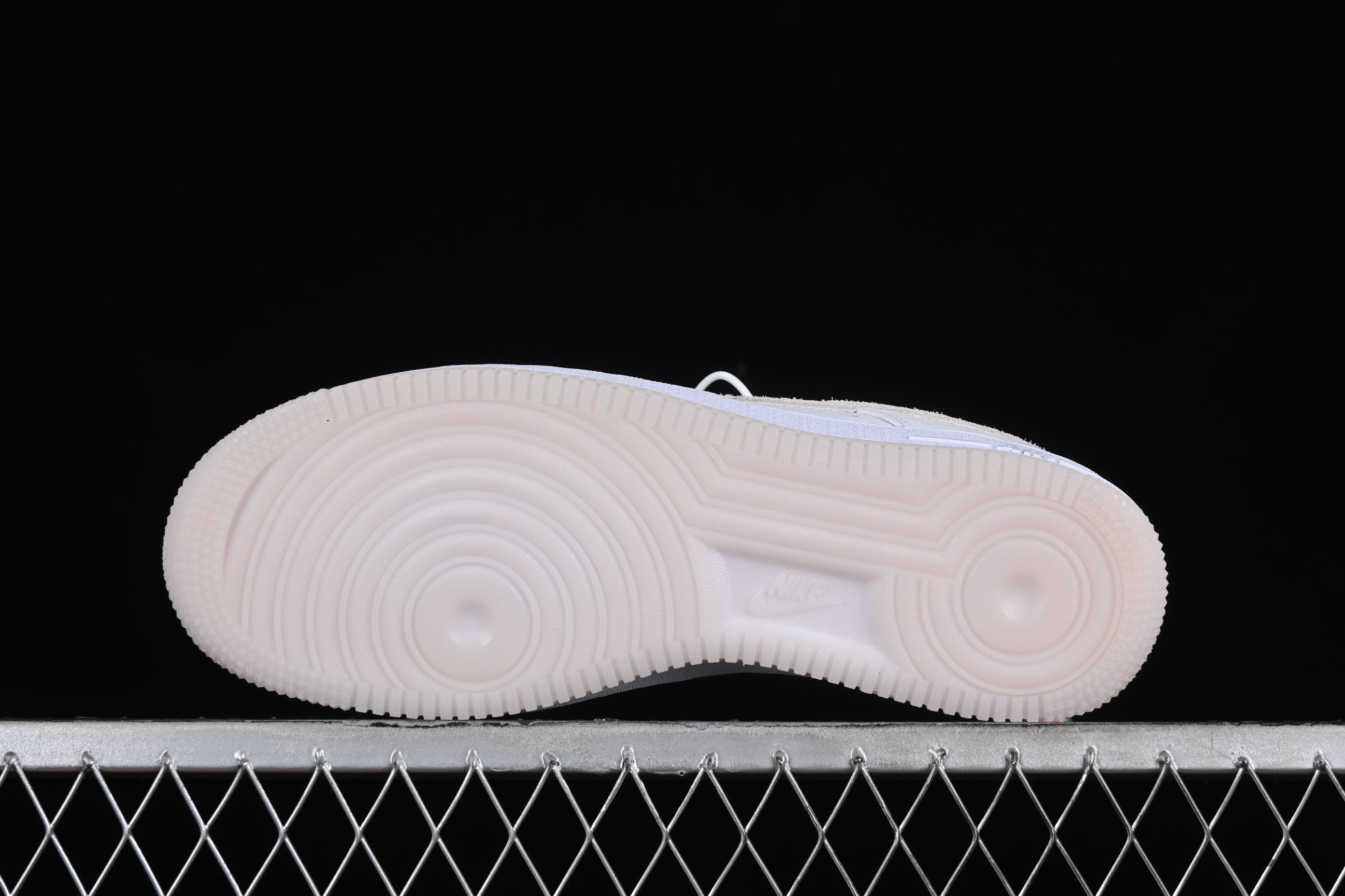 Nike Air Force 1'07 Low - Off White/Bege