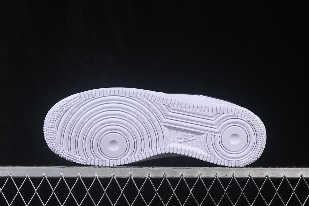 Nike Air Force 1'07 Low - White/Deep Royal Blue